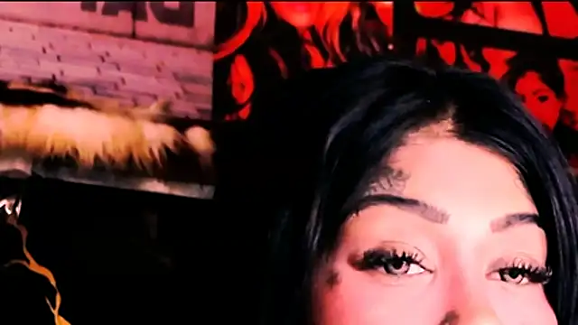 indian_dreamgirl webcam