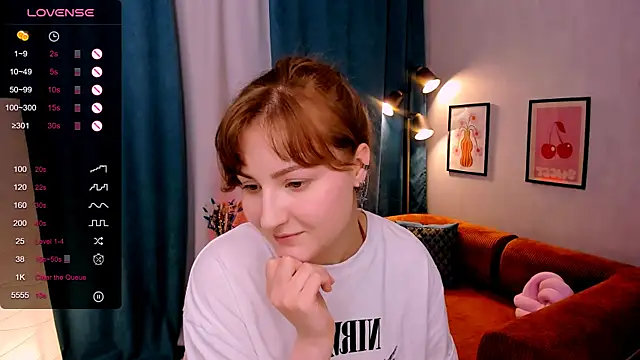 velvet_cherry_ webcam