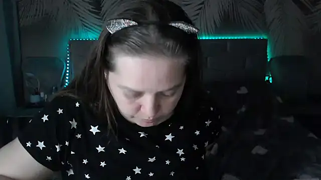 uliastar live cam on StripChat