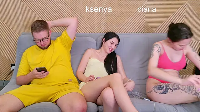 Ksenny live cam