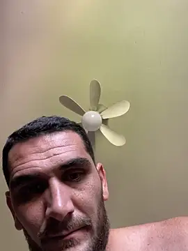 Anthopassif84 live cam on StripChat