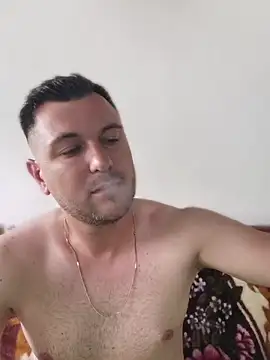 hugedickedd live cam on StripChat