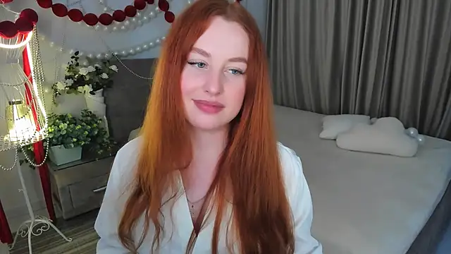 AirySilhouette live cam on StripChat
