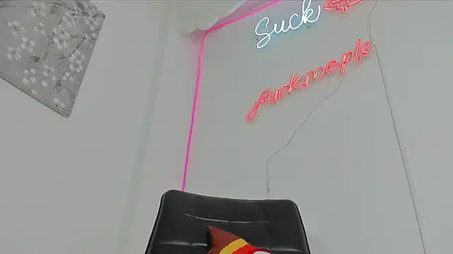 Rpoolrboy live cam on StripChat