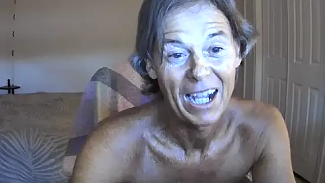 nakeedcowboi65 live cam on StripChat