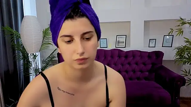 MayMia_X live cam on StripChat