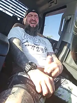 Beardedtattood webcam