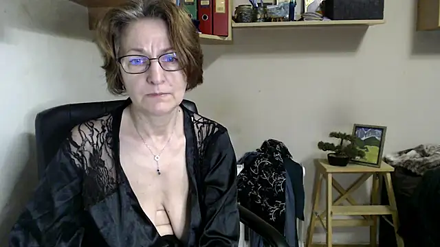 katemodel webcam