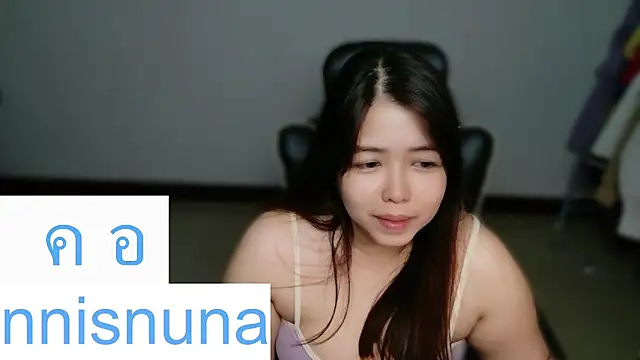 nunanunanuna live cam on StripChat