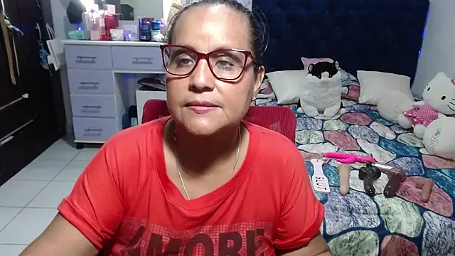 pervert_mommy_ live cam on StripChat
