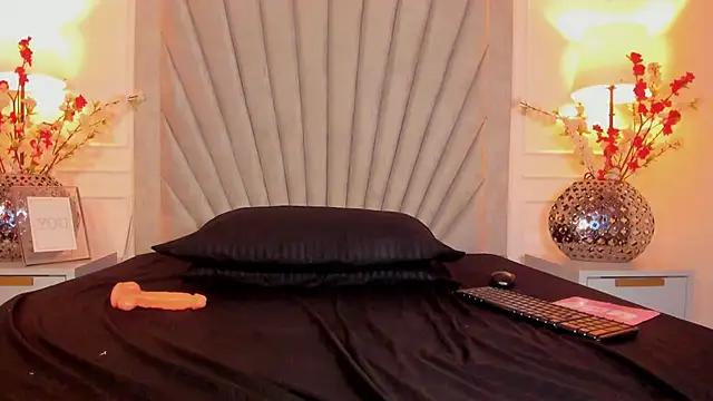 evaa_martinez - Evaa_Martinez's free webcam - UK Sex Cams