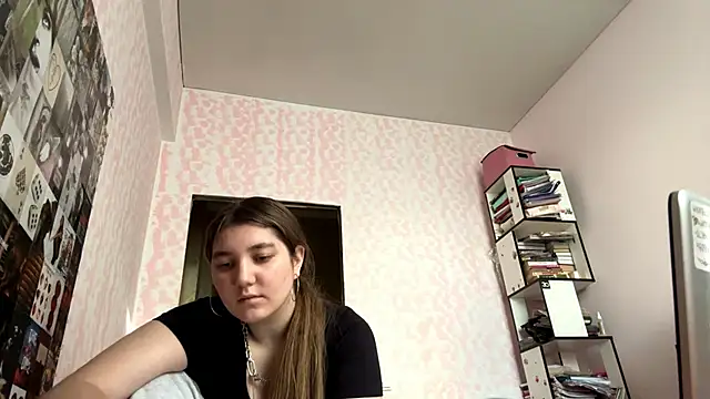 JanineThielman live cam on StripChat