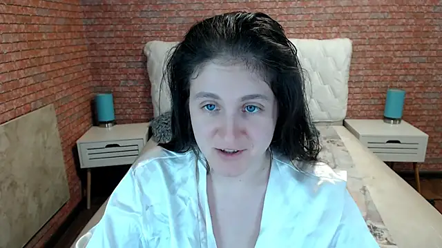 Holliy_Cooper webcam