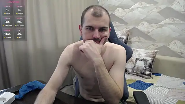 SerzhKorol1 live cam on StripChat