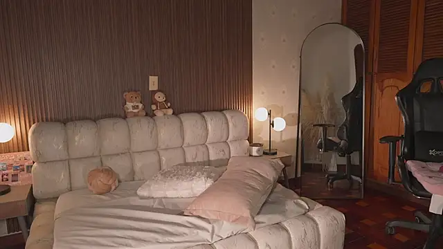 KateOwens live cam on StripChat