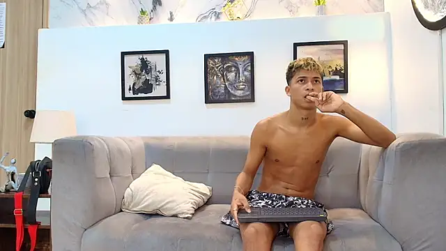 GOLD_BOYS webcam