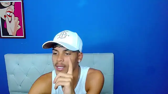 Angel_foxc13 webcam