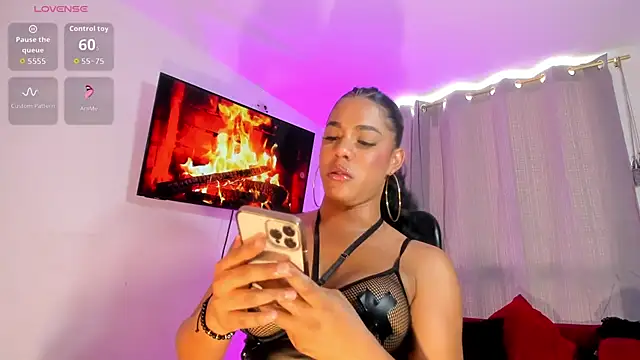 Fenty_XX webcam