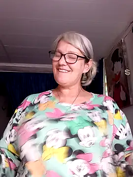 irinamaux live cam
