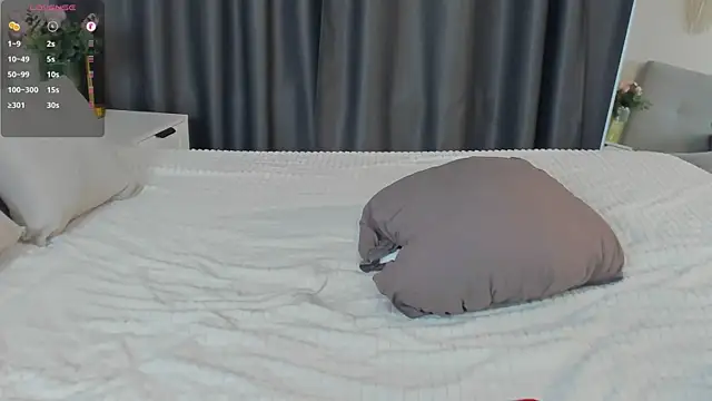 Alfreda_Mills webcam