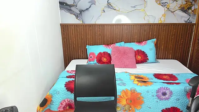 Holly_22 webcam