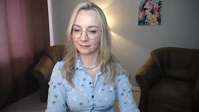 Ava_Elior webcam