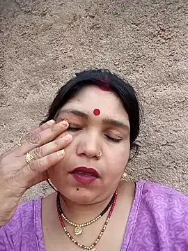 Rashili_jaan live cam on StripChat
