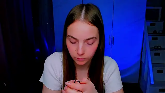 Maddy_Wood_ webcam