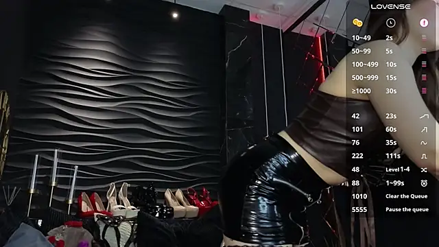 MistressDarsy webcam