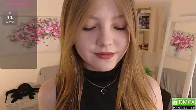 Sue_Sanders live cam on StripChat