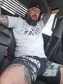 Beardedtattood live sex cam