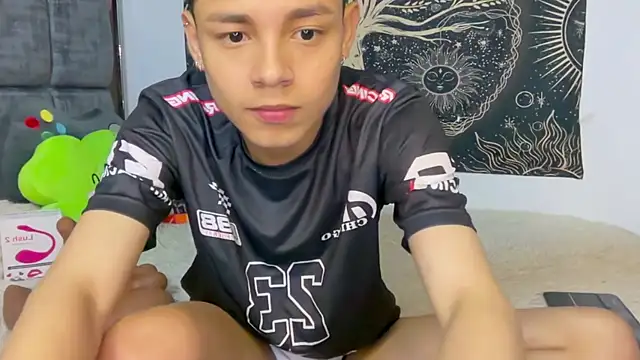 Andy_Belier23 live cam on StripChat