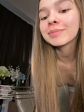 SkylineBliss live cam on StripChat