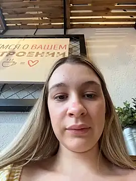 SashaCatt live cam on StripChat