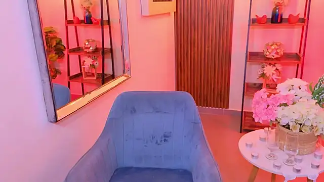 Kenya--Buhle live cam on StripChat