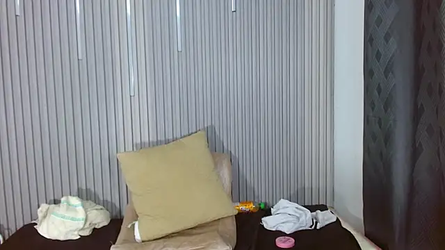 Julian_Smith21 live cam on StripChat