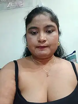 hornyriyanka webcam