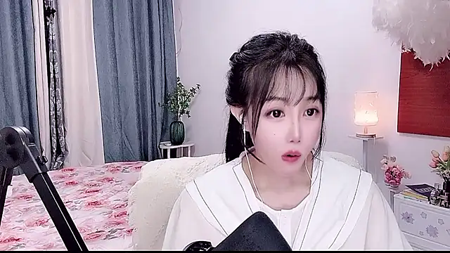 Laura_520 webcam