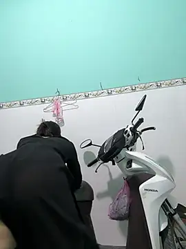Nana-19 live cam on StripChat