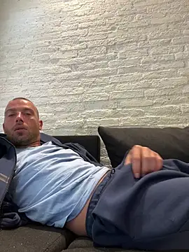 Rotteei1 live cam