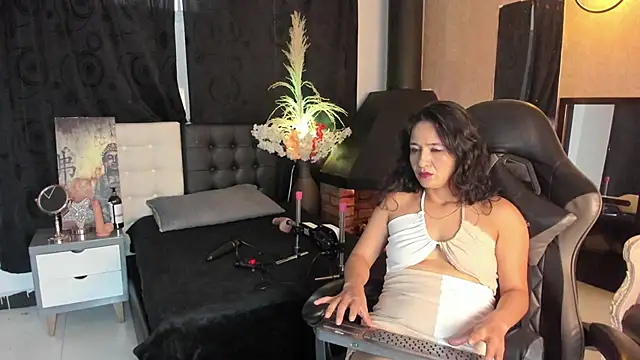 Vicky_Angeel live cam on StripChat