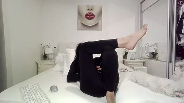 alisonya1 live cam on StripChat