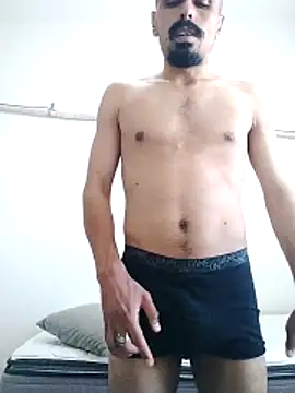 bahadr23 live cam on StripChat