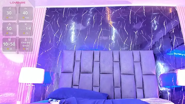 BustyGlow webcam