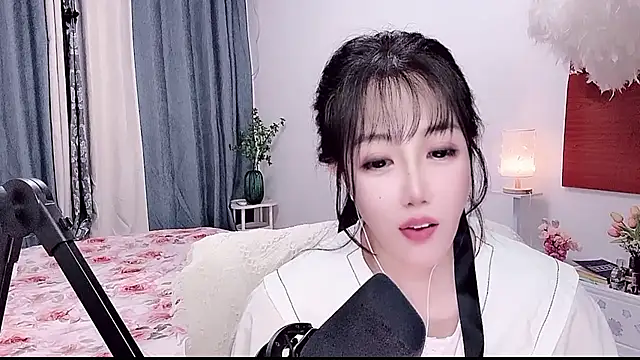 Laura_520 webcam