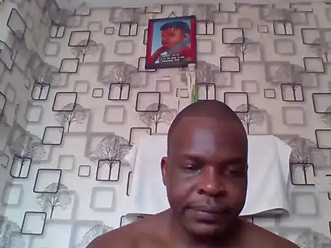 Chumba_001 live cam on StripChat