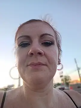 nakedgarbageperson webcam