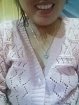 Abi-ni live cam on StripChat