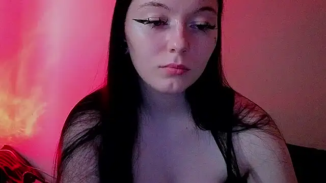 Naomi_Lanee live cam on StripChat