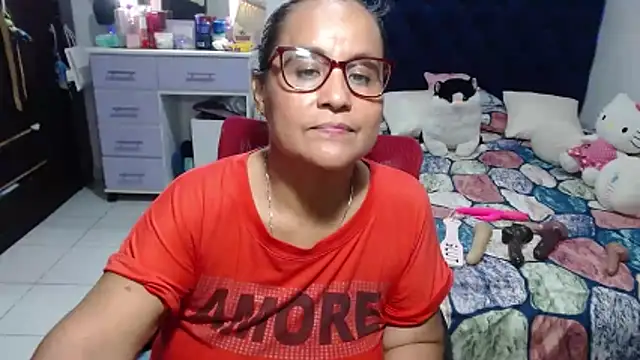 pervert_mommy_ live cam on StripChat